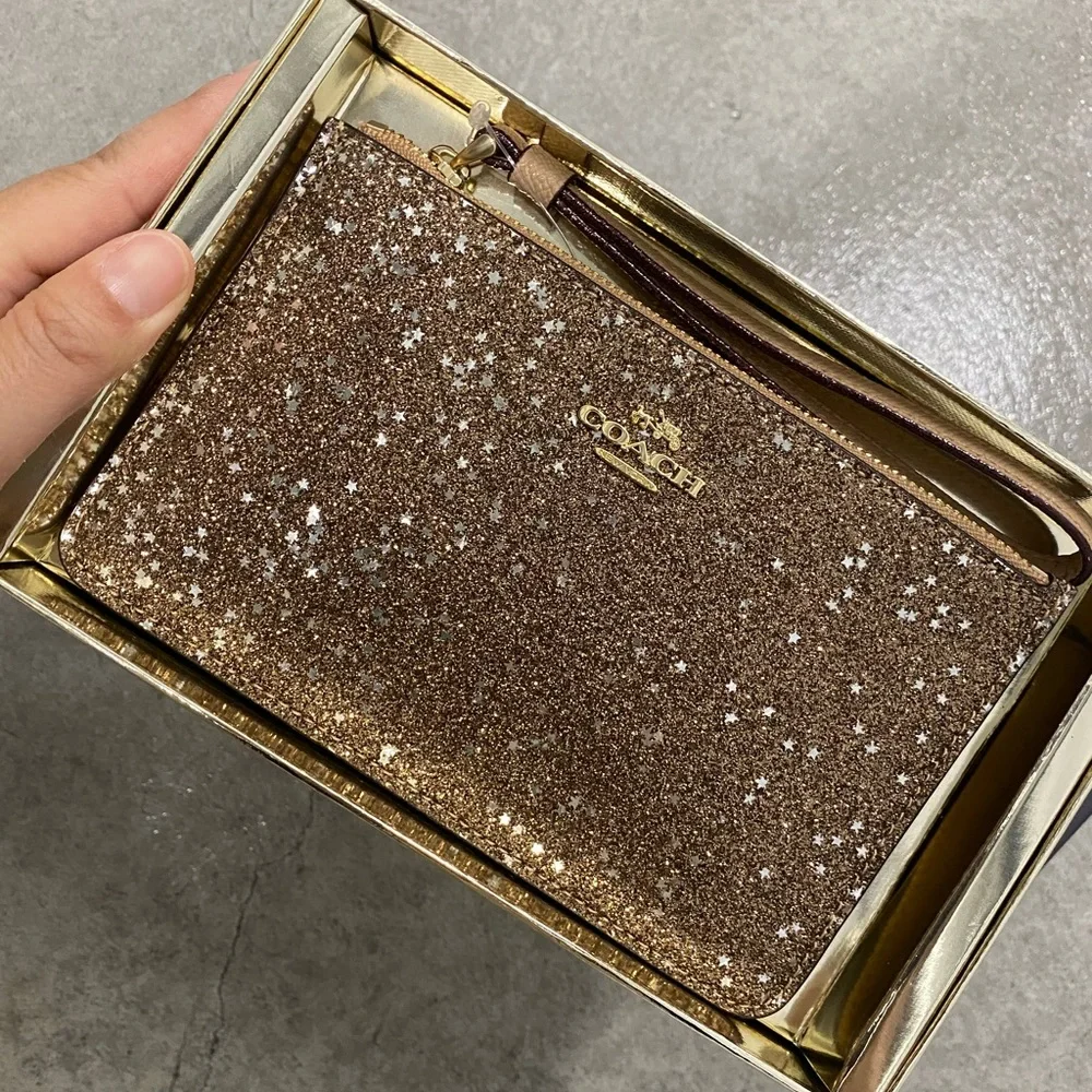 Coach holiday design wristlet gift set NWT - Picture 4 of 7